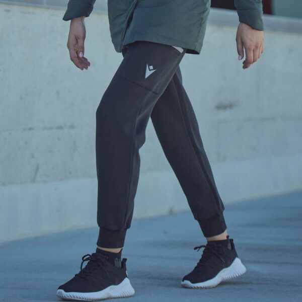 Bard women's sports trousers